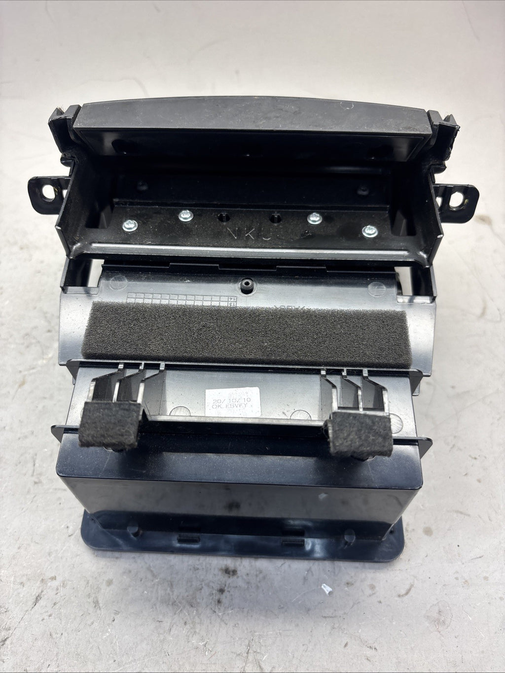 2011-2014 HYUNDAI SONATA CENTER CONSOLE STORAGE COMPARTMENT TRAY 84780-38000 OEM