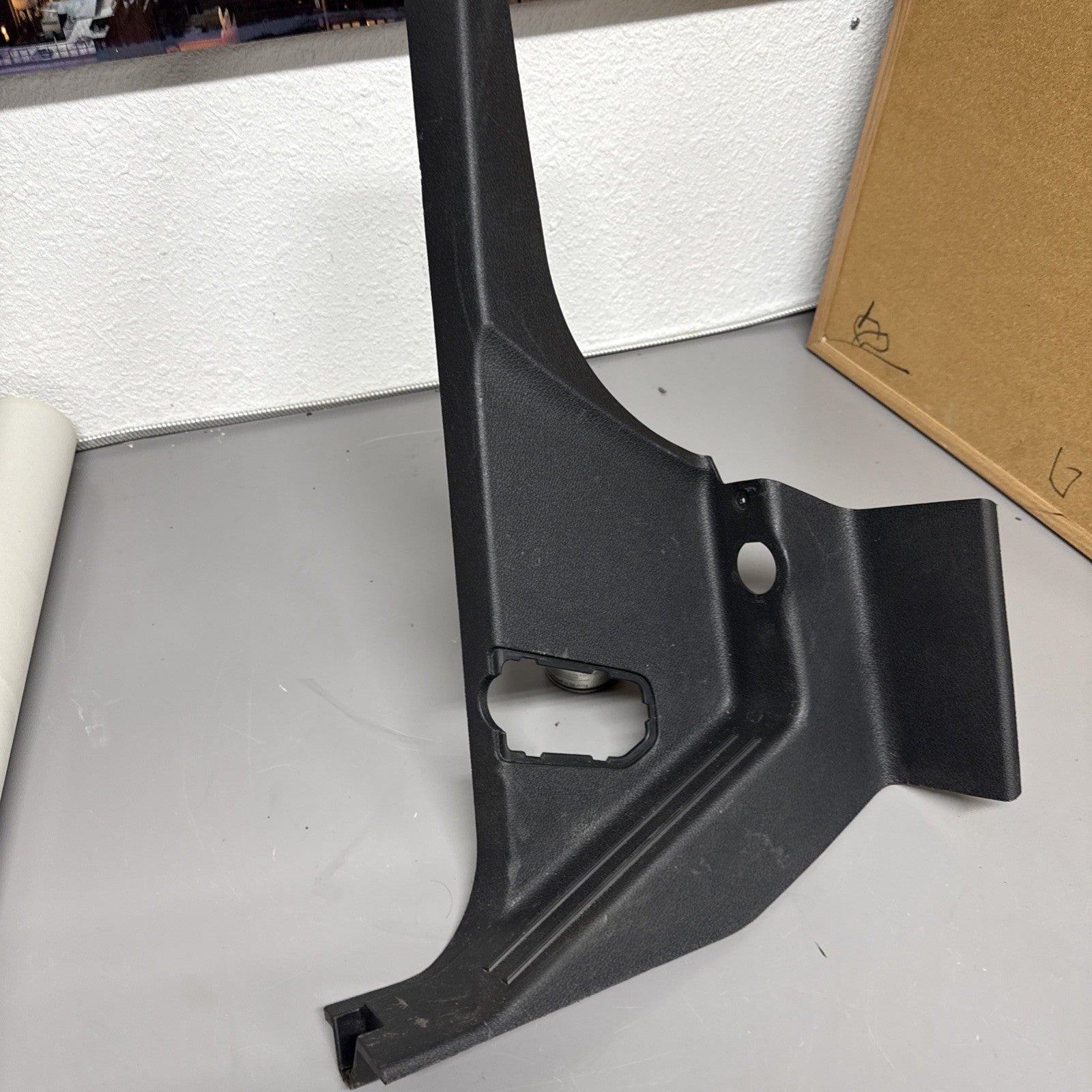 A18-68717-002 Body A Pillar Left Side, Thermoplastic Olefin, for Freightliner
