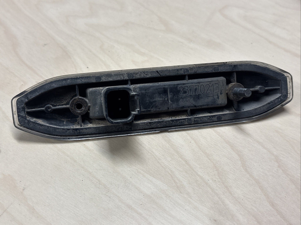 OEM  Volvo 23770213:  Fairing Side Marker Lamp LED