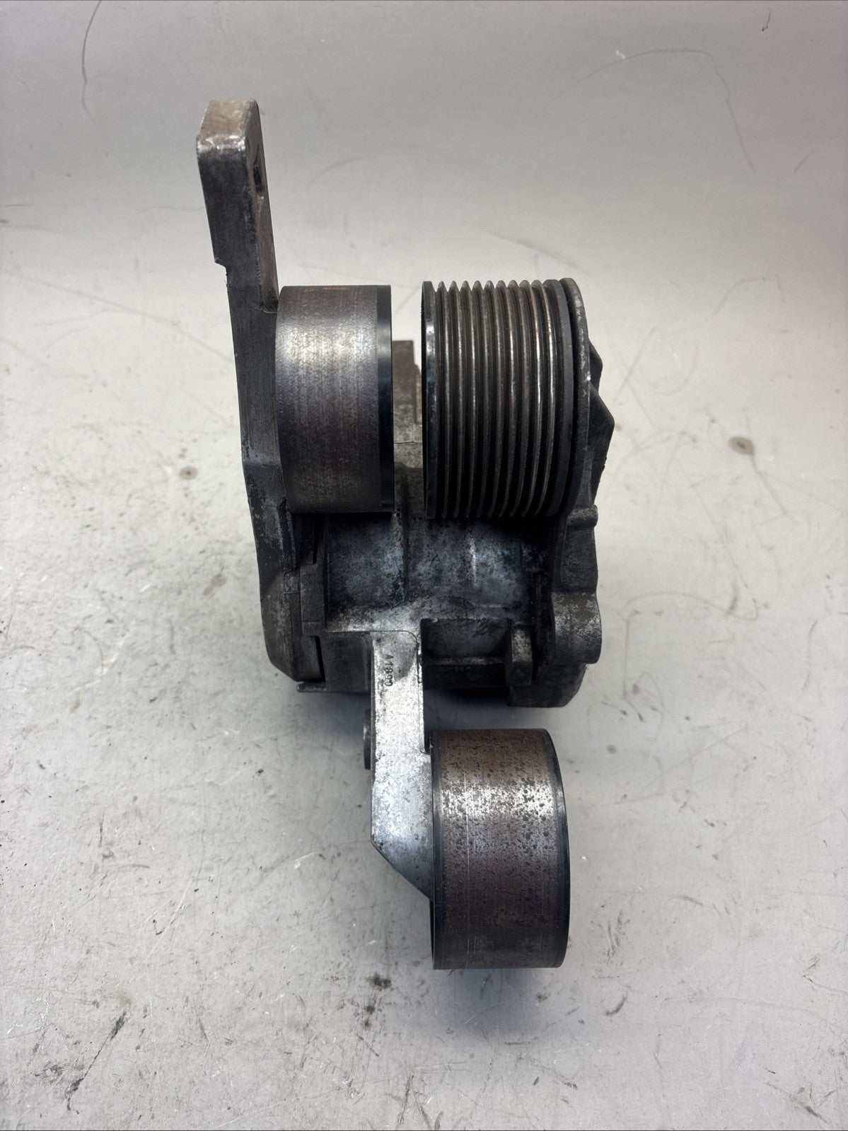 2018-2024 FREIGHTLINER CASCADIA FAN ACCESSORY BELT TENSIONER A4722001370 OEM