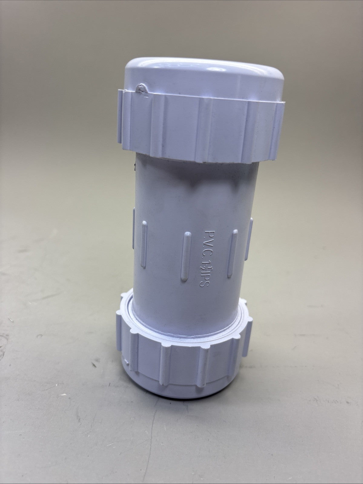 Everflow 1 1/2" IPS White PVC Compression Coupling