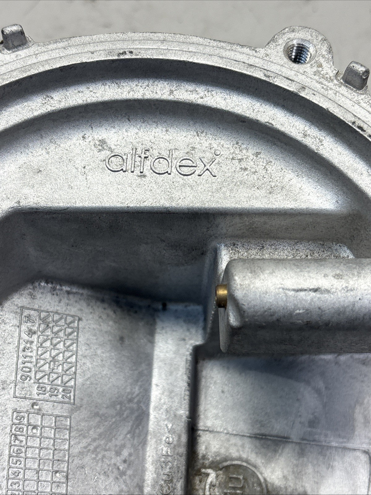 Genuine alfdex Volvo D13 Oil Crankcase Filter Separator HOUSING 22877306