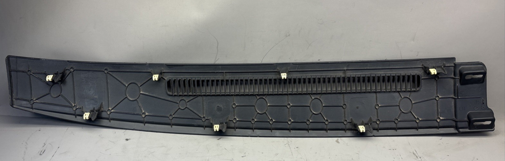 FREIGHTLINER CASCADIA LEFT DASH BOARD VENT PANEL TRIM COWEL 22-73790-010