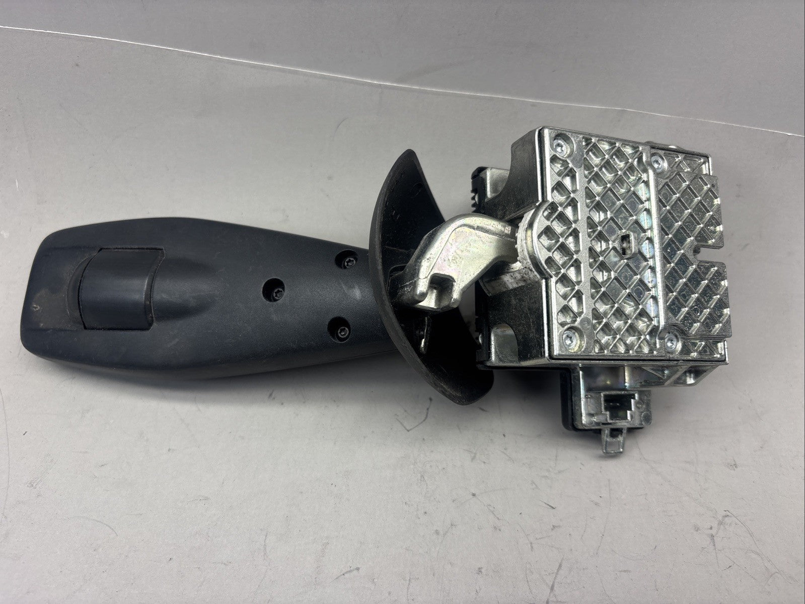 OEM Freightliner 06-91500-001 17020384-01 Engine Brake Switch Right Side