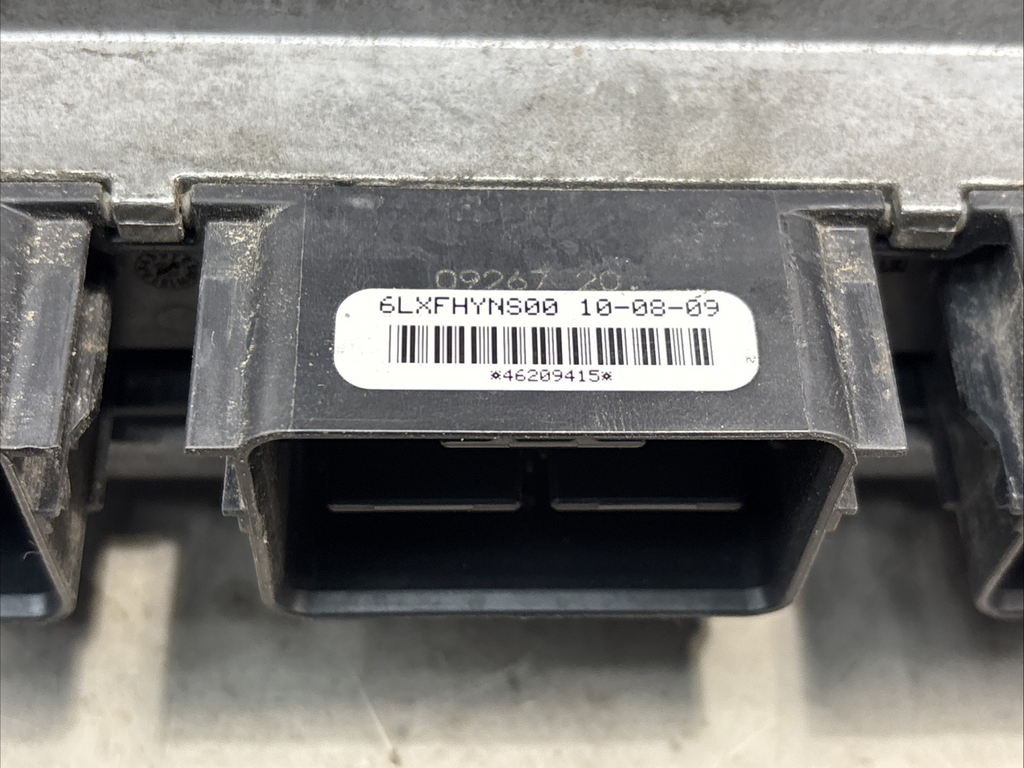 09-11 Ford Escape Electronic Control Module  1531657 A01 1531658 A01