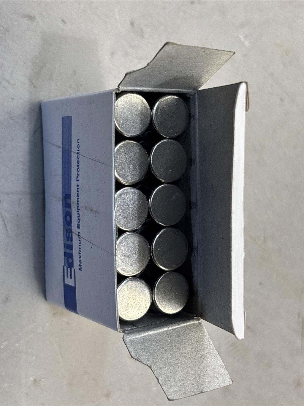 (Box of 10) Edison Fusegear 600V, 1A, CLASS CC, Time-Delay J28